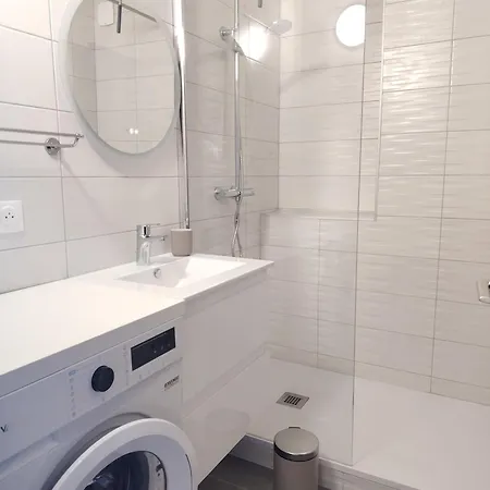 公寓 Les Hauts De Balaruc- Ideal Curistes 102 巴拉吕克莱班